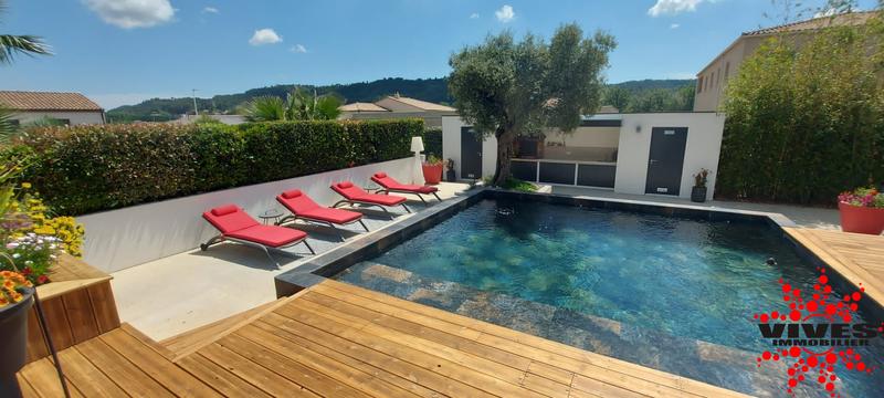 Villa - 176 m² - 6 pièces