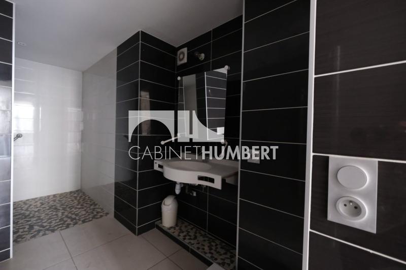 Studio - 25 m² - 1 pièce