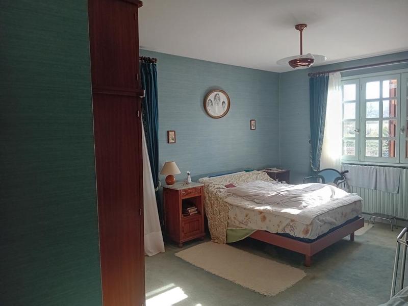 Maison - 211 m² - 6 pièces