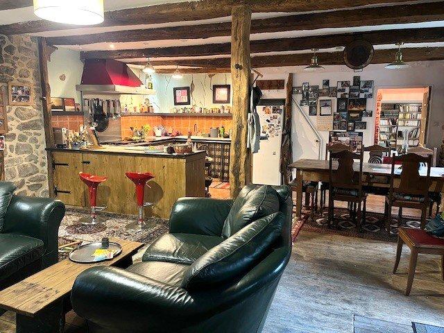 Maison - 130 m² - 4 pièces