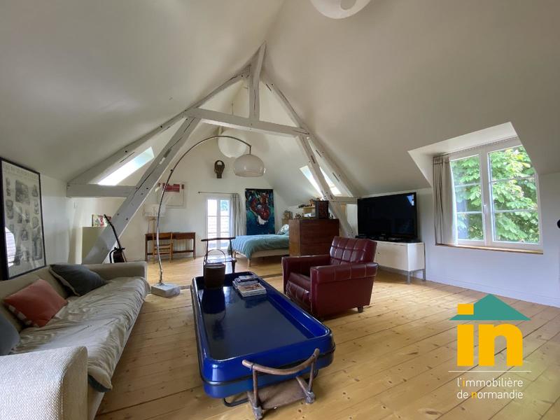 Maison de ville - 255 m² - 11 pièces