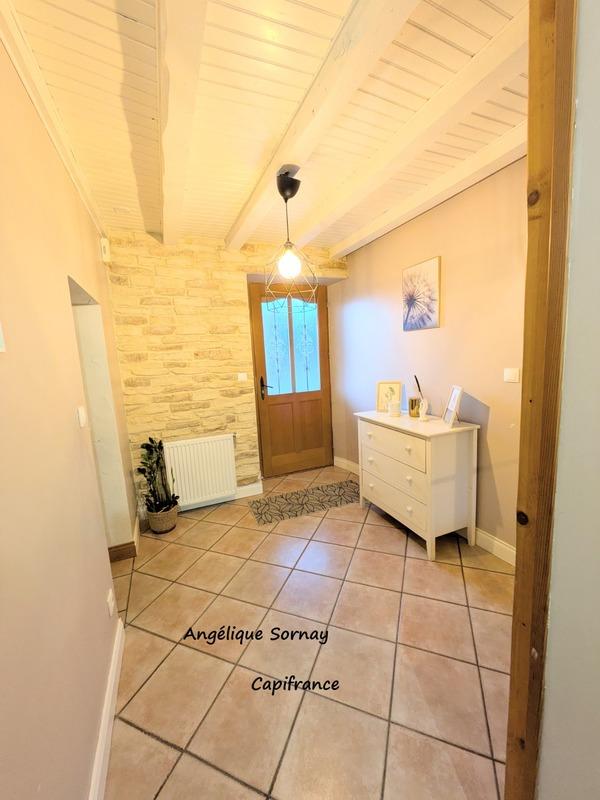 Maison - 222 m² - 8 pièces