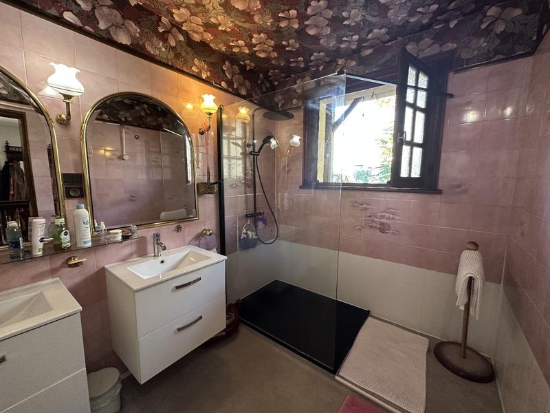 Villa - 238 m² - 5 pièces