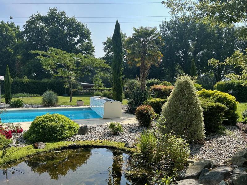 Propriété - 178 m² - 8 pièces