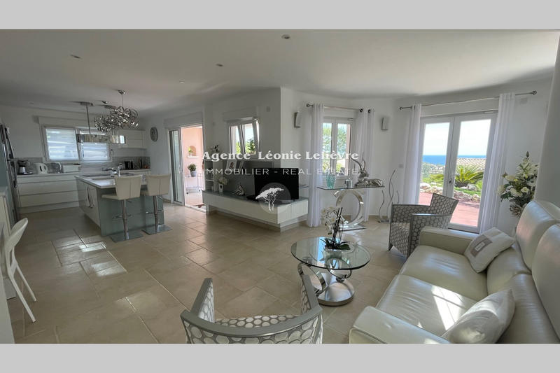 Maison - 145 m² - 5 pièces