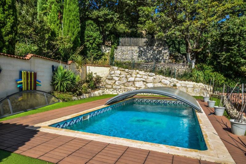 Maison - 185 m² - 5 pièces