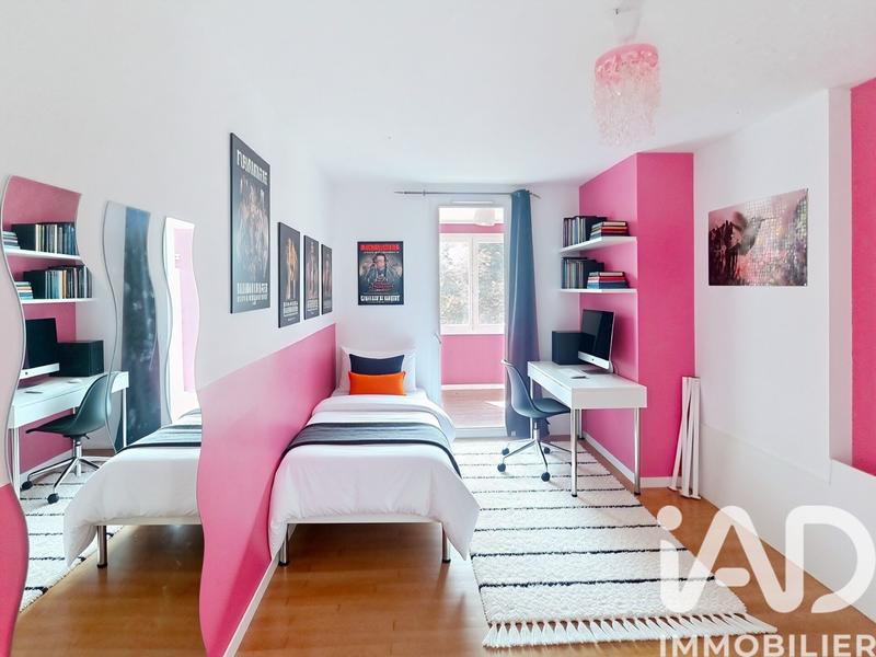 Maison - 178 m² - 6 pièces