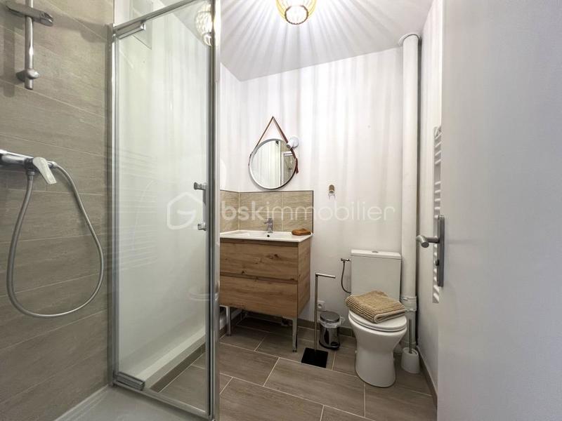 Studio - 24 m² - 1 pièce