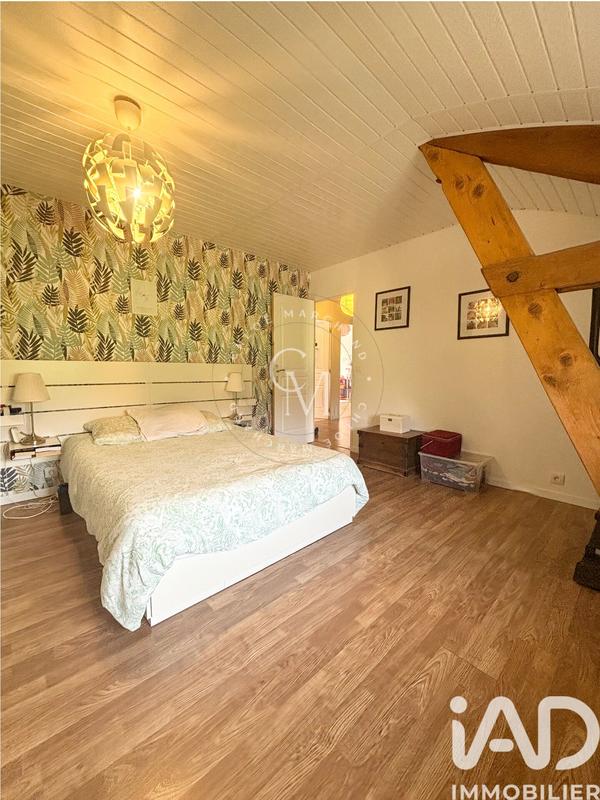 Maison - 200 m² - 6 pièces