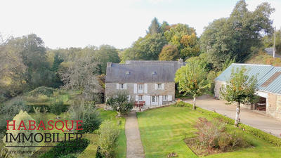 Maison - 174 m² - 6 pièces