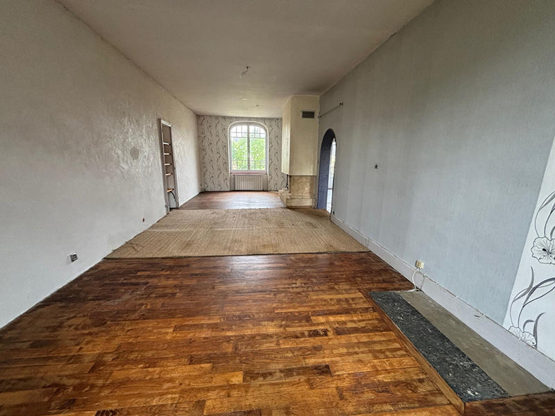 Maison - 192 m² - 11 pièces