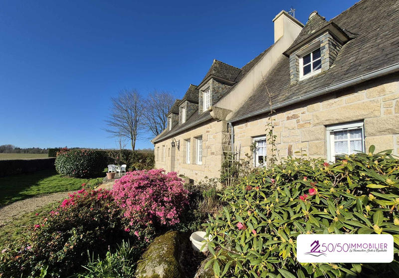 Maison traditionnelle - 142 m² - 7 pièces