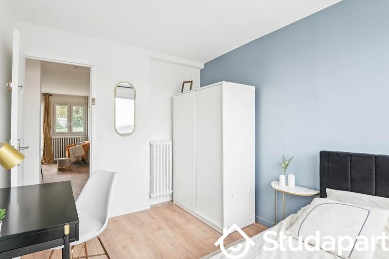 Chambre - 11 m² - 1 pièce