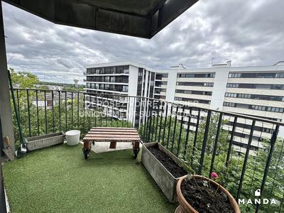 Appartement - 105 m² - 6 pièces