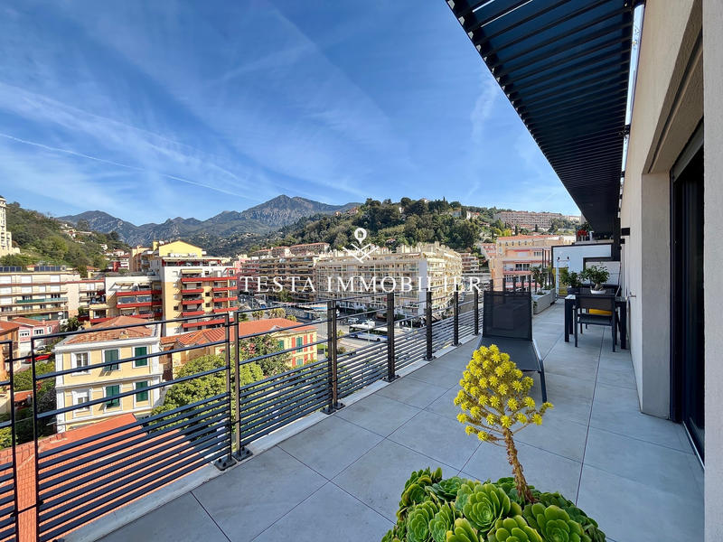 Appartement - 102 m² - 4 pièces