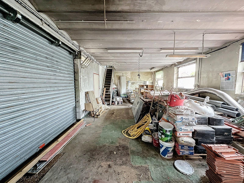 Local d'activité / Entrepôt - 200 m²