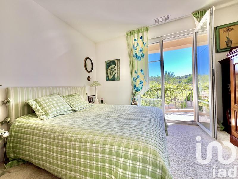 Maison - 180 m² - 5 pièces