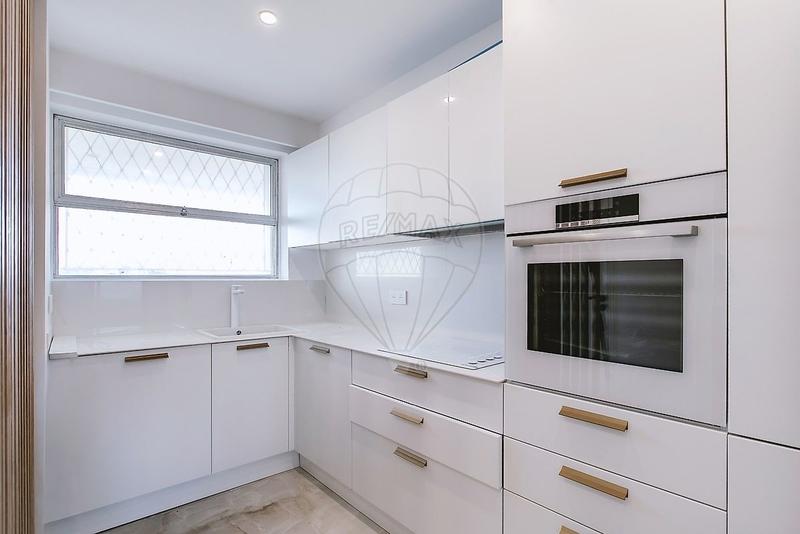 Appartement - 90 m² - 3 pièces