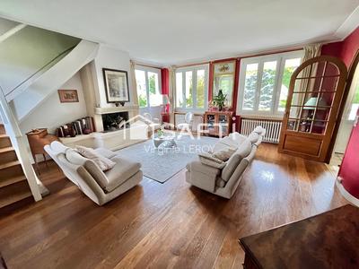 Maison - 149 m² - 6 pièces