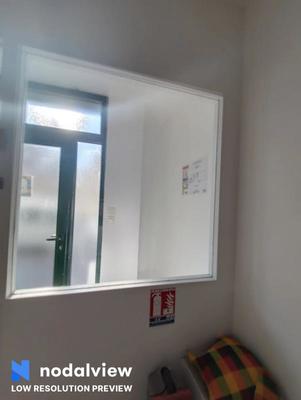 Local commercial - 101 m²