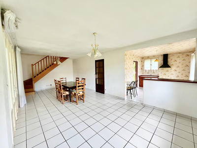 Maison - 100 m² - 4 pièces