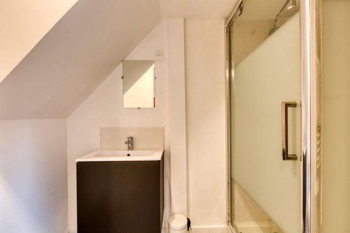 Studio - 25 m² - 1 pièce