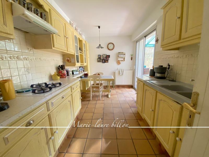 Maison - 200 m² - 6 pièces