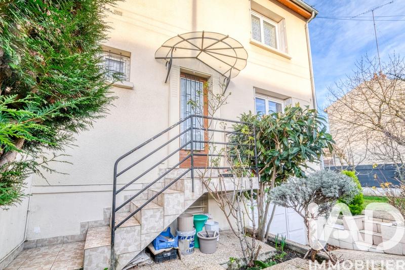 Maison de ville - 64 m² - 4 pièces