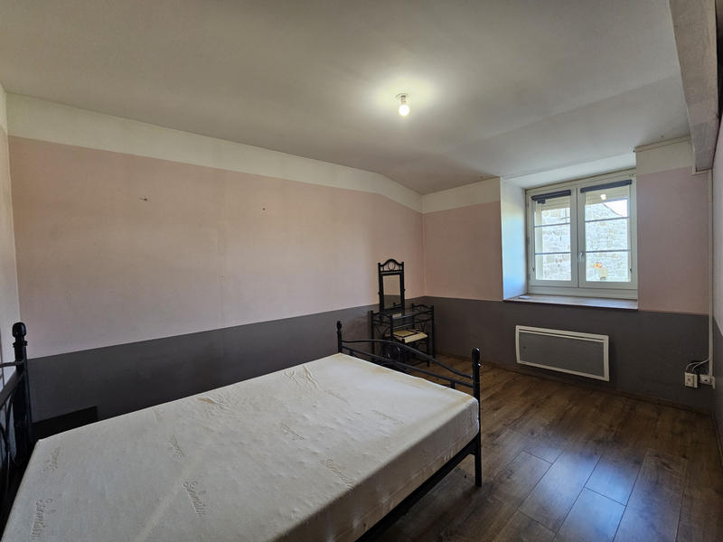 Maison - 270 m² - 10 pièces