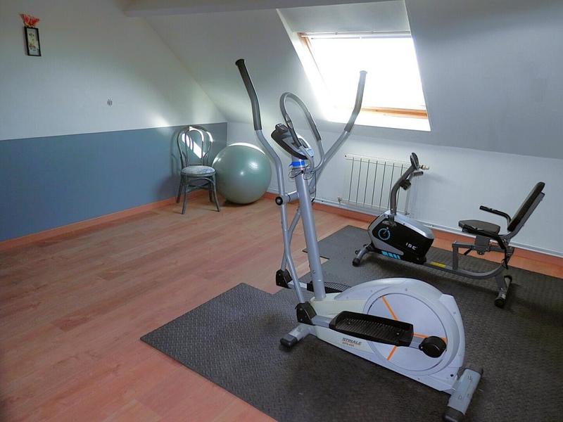 Maison - 202 m² - 8 pièces