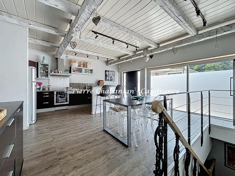 Duplex - 180 m² - 5 pièces