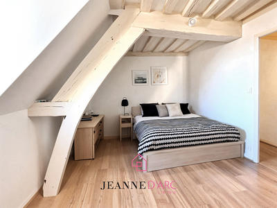 Appartement - 92 m² - 6 pièces