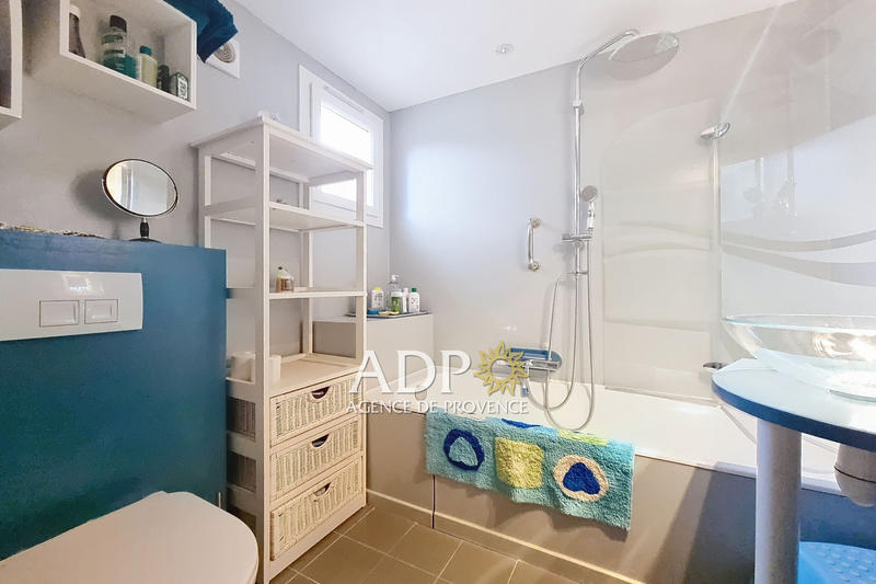 Maison - 104 m² - 4 pièces