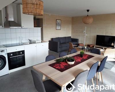 Chambre - 110 m² - 1 pièce