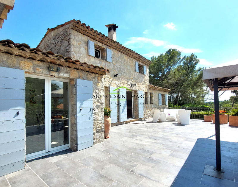 Villa - 185 m² - 7 pièces