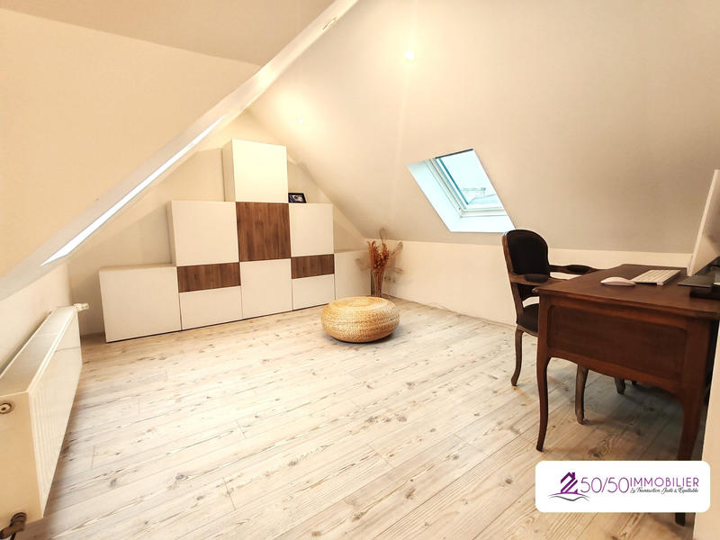 Maison - 142 m² - 7 pièces