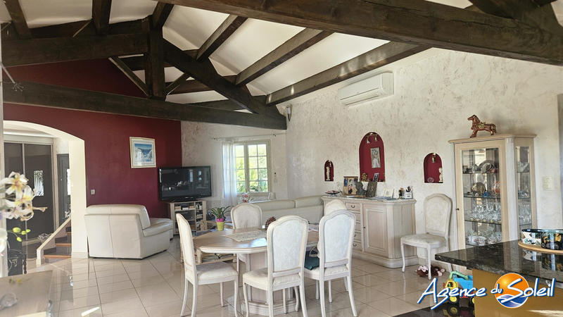 Maison - 162 m² - 5 pièces