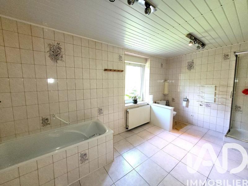 Maison - 179 m² - 6 pièces