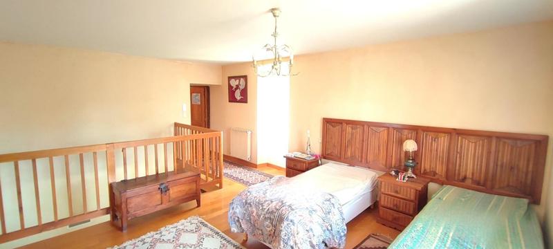 Corps de ferme - 230 m² - 5 pièces