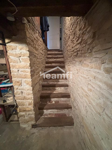 Maison - 142 m² - 8 pièces