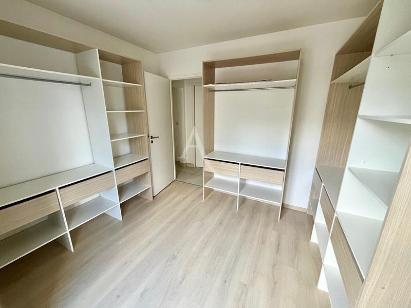 Maison - 180 m² - 6 pièces