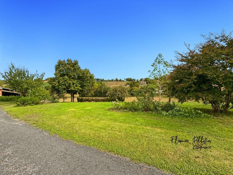 Maison - 333 m² - 9 pièces