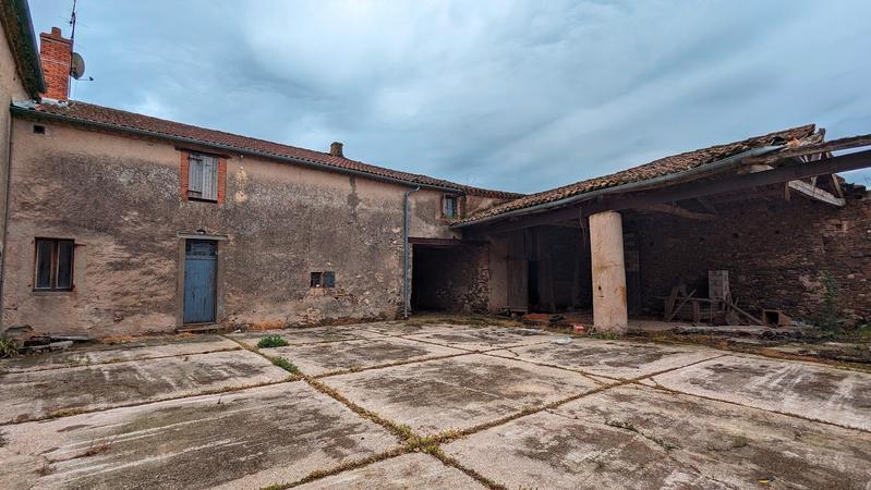 Maison - 244 m² - 8 pièces