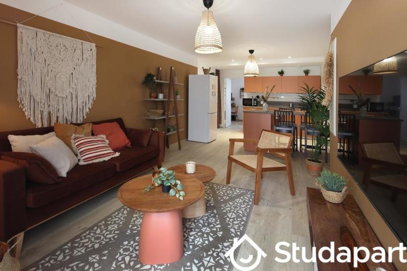 Chambre - 11 m² - 1 pièce