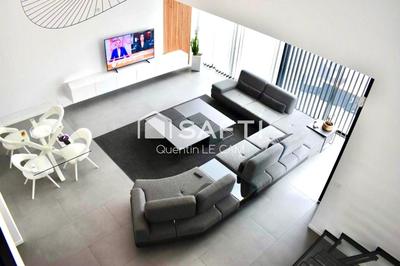 Maison - 187 m² - 9 pièces