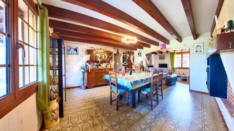 Propriété - 186 m² - 7 pièces