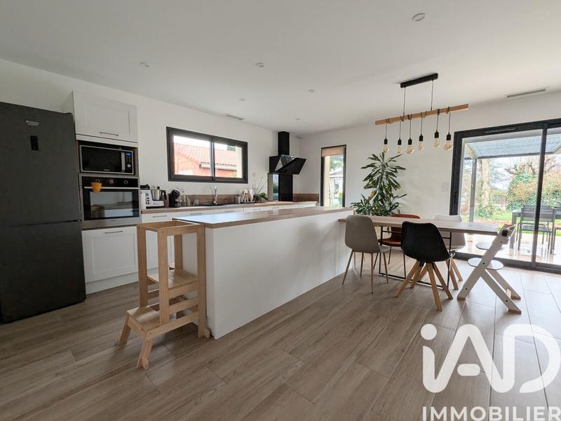 Maison - 101 m² - 4 pièces