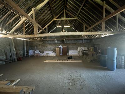 Grange - 252 m² - 3 pièces