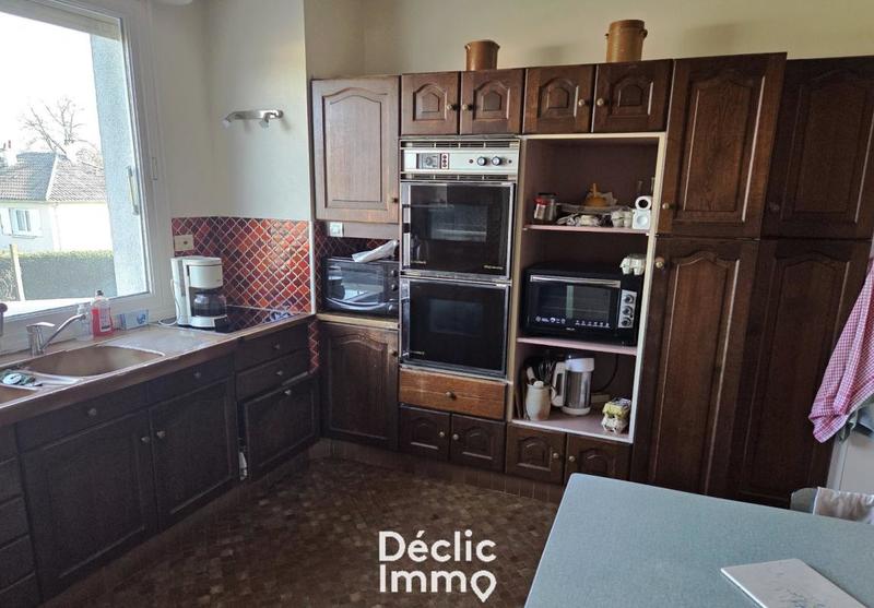 Maison - 265 m² - 11 pièces