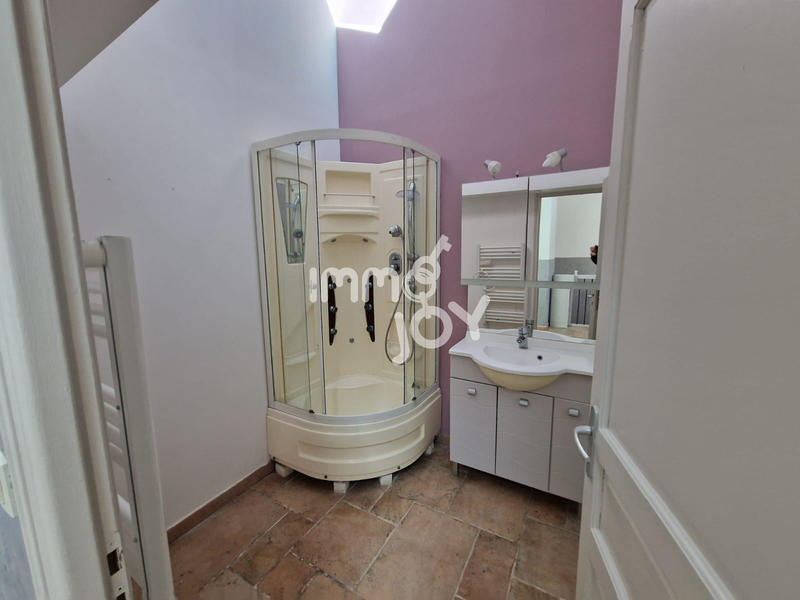 Maison - 206 m² - 6 pièces